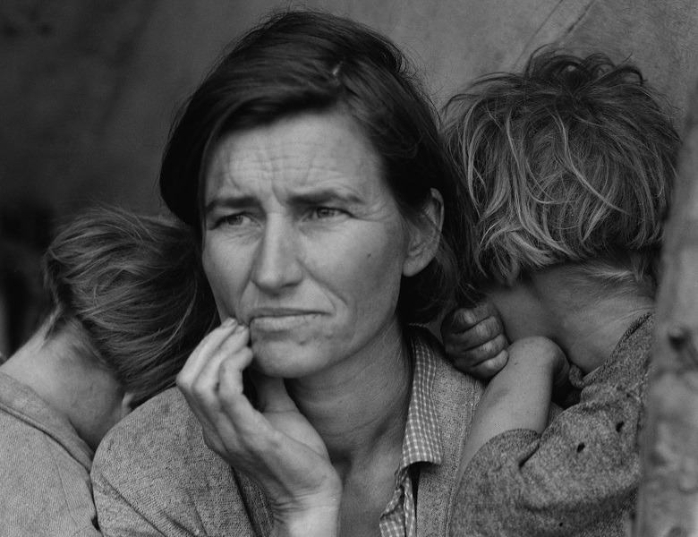 UIG 676514 Destitute pea pickers in California. Mother of seven children. Age thirty-two. Nipomo, California, 1936 (b/w photo), Dorothea Lange (1895-1965)